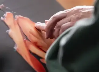 Фотографии на ощупь: уникальная выставка в Алматы объединяет зрячих и слабовидящих