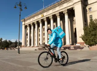 Yandex Qazaqstan запустил новый сервис быстрой доставки продуктов и готовой еды Лавка Яндекс Лавка