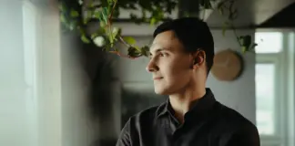 Максим Циновкин — о системном UX, росте через метрики и выходе на международный рынок Maxim Tsinovkin Максим Циновкин