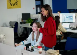 Сколько зарабатывают дизайнеры в Казахстане? Рынок дизайнеров