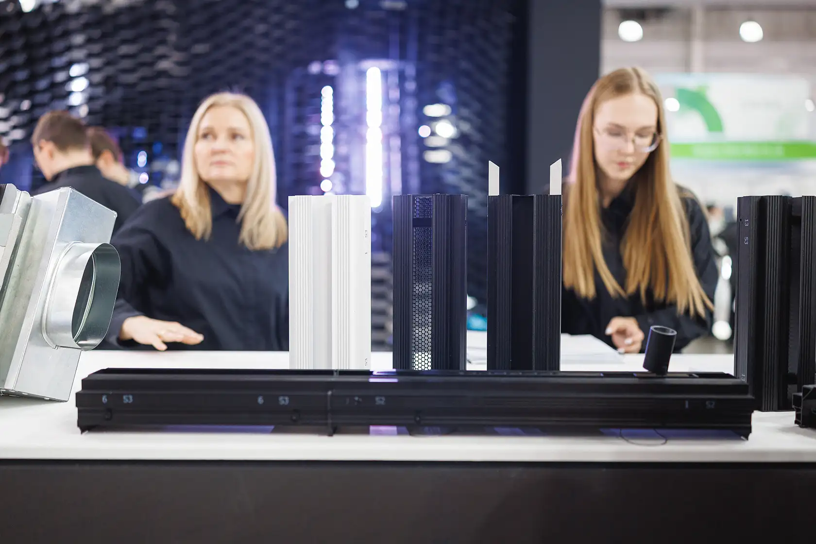 AESTHLIGHT Invisiline