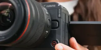 Canon представил новую полнокадровую камеру EOS R6 V и объектив RF 20-50mm F4L IS USM PZ с электроприводом зума EOS R6 V
