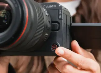 Canon представил новую полнокадровую камеру EOS R6 V и объектив RF 20-50mm F4L IS USM PZ с электроприводом зума EOS R6 V