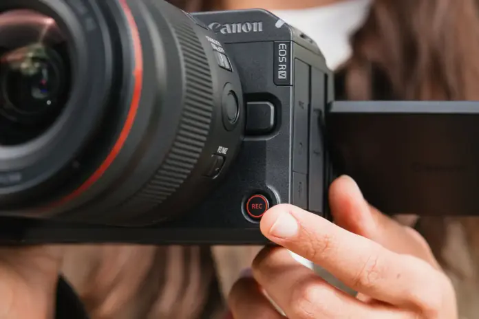 EOS R6 V