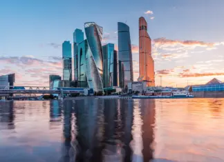 История элитной недвижимости: от коммуналок 90-х до небоскребов 2000-х